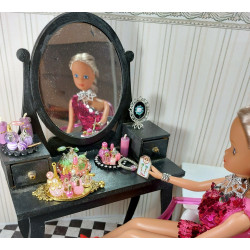 1:6 Fashion ROYALTY dolls. Luxury vanity tray