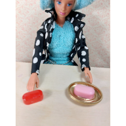 Dolls 1:6 Barbie. Real soap...