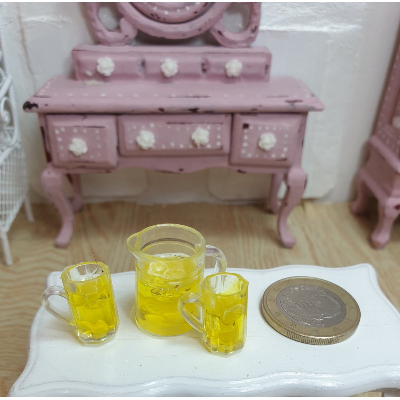 Dollhouses 1:12. Pitcher of lemonade for two people.