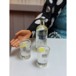 1:6 dolls. Blyth. Vodka with lemon for two.