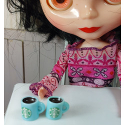 1:6 dolls. Blyth. Set of 2 coffee cups. STARBUCKS. blues
