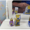 Casa muñecas 1:12. Perfume miniatura con caja. VIOLET