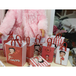 1:6 .Barbie dolls. Gift boxes and bags set. Betty Boop