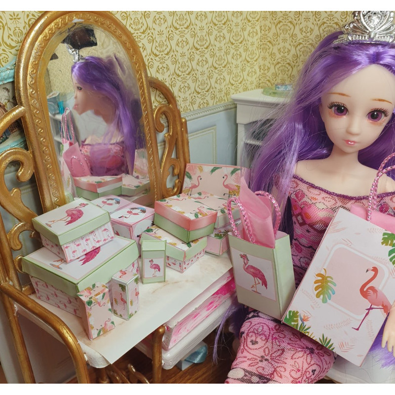 Nines 1:6 .Barbie. Conjunt caixes i bosses de regal. Flamencs
