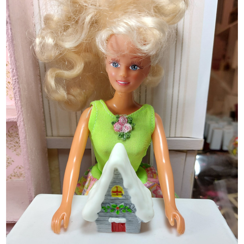 1:6 Barbie dolls. Decorative Christmas house. GREY