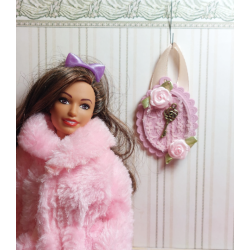 Barbie. 1:6 dolls. Romantic painting with vintage key