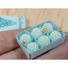 Dollhouse 1:12. Box with 6 CHRISTMAS balls of 6 mm. White.