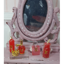 Miniatures 1:12.Luxury vanity perfume set. RED