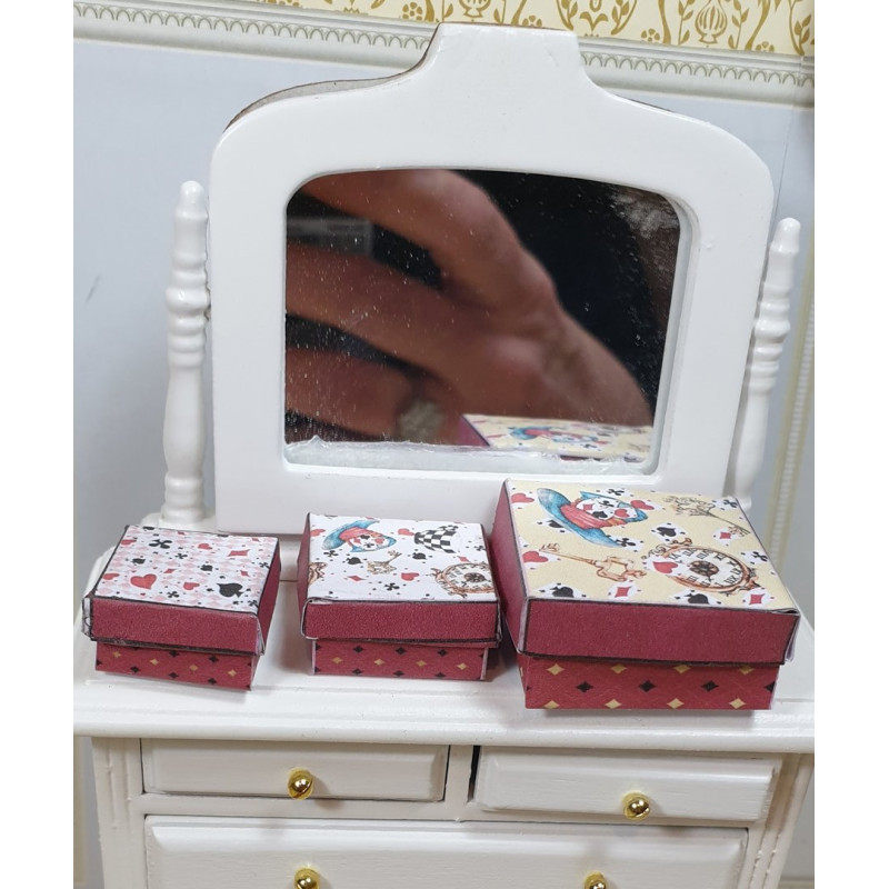 Doll House 1:12 Set 3 gift boxes. Alicia