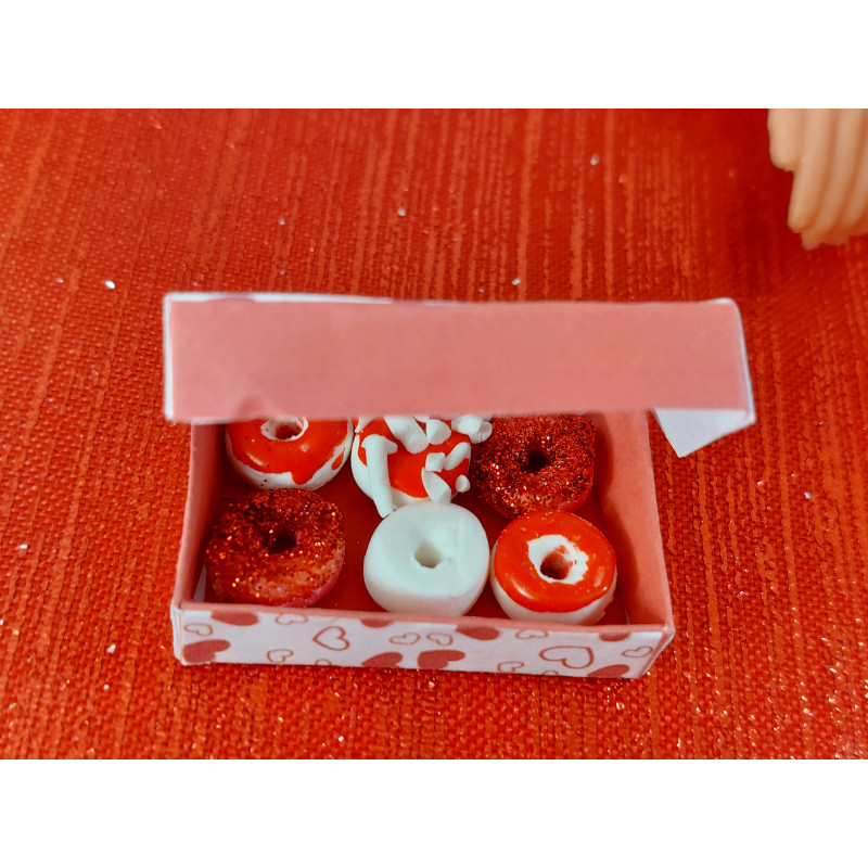 Dolls 1:6 Blythe. Box with 6 donuts SAN VALENTIN