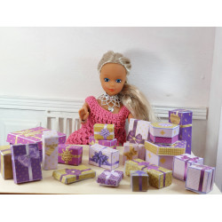 Muñecas 1:6 .Barbie. Conjunto cajas y bolsas de regalo. LILAS