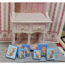 Dollhouse 1:12. Set of boxes BEES