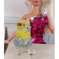 Muñecas 1:6 Barbie. Fuente grande de limonada.